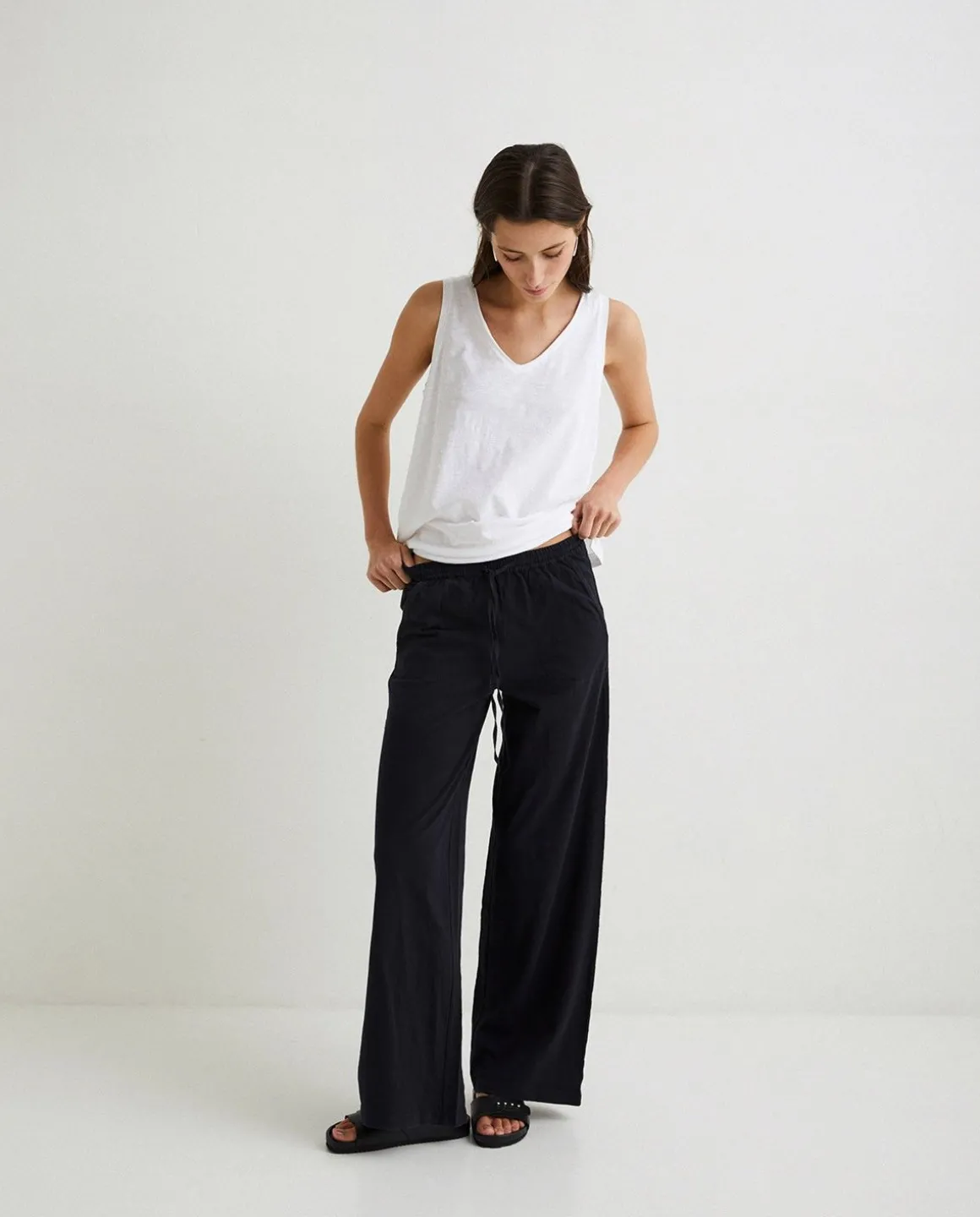 YERSE Trousers And Jeans^Cotton-Linen Trousers Black