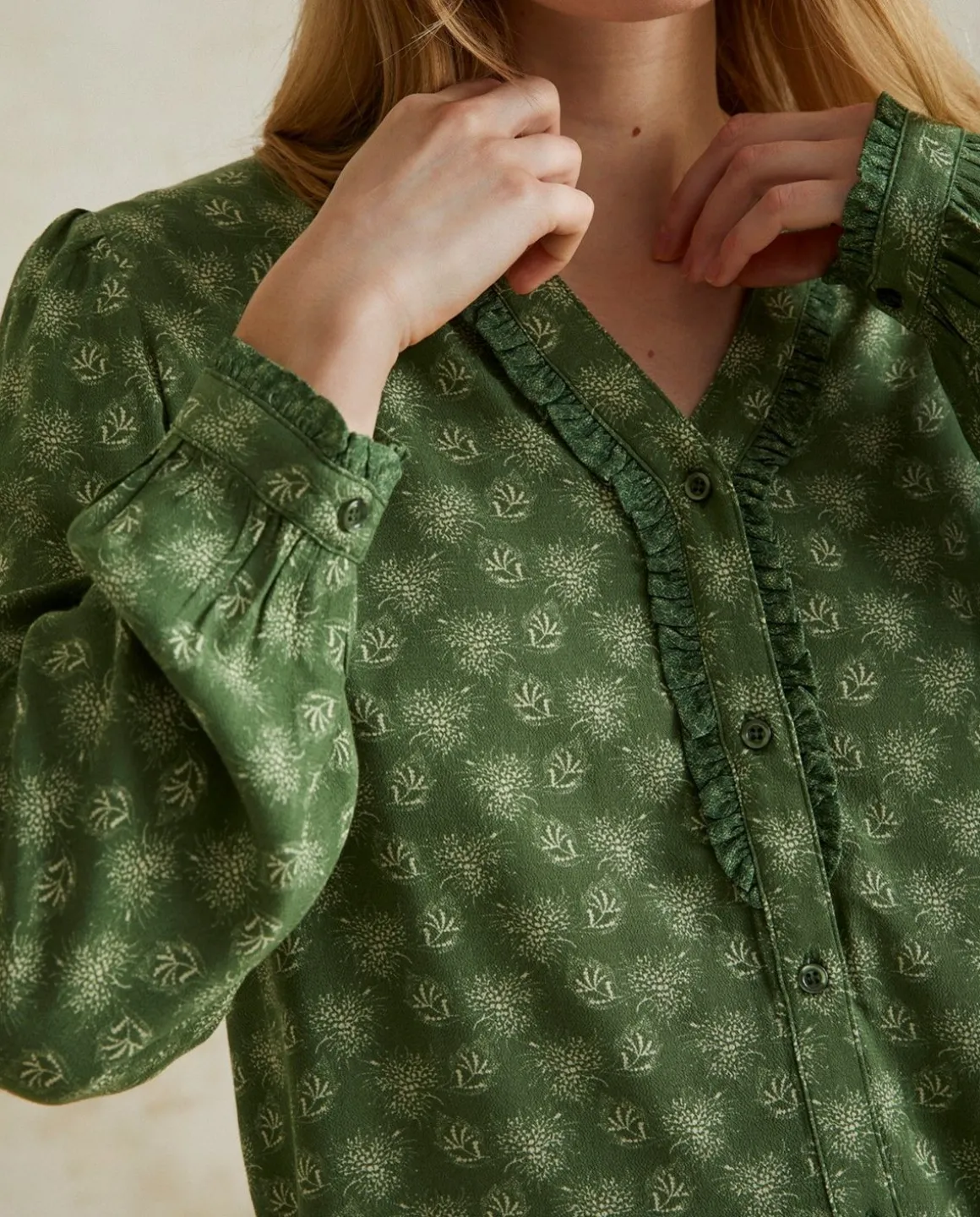 YERSE Shirts And Blouses^Flowers Shirt Green