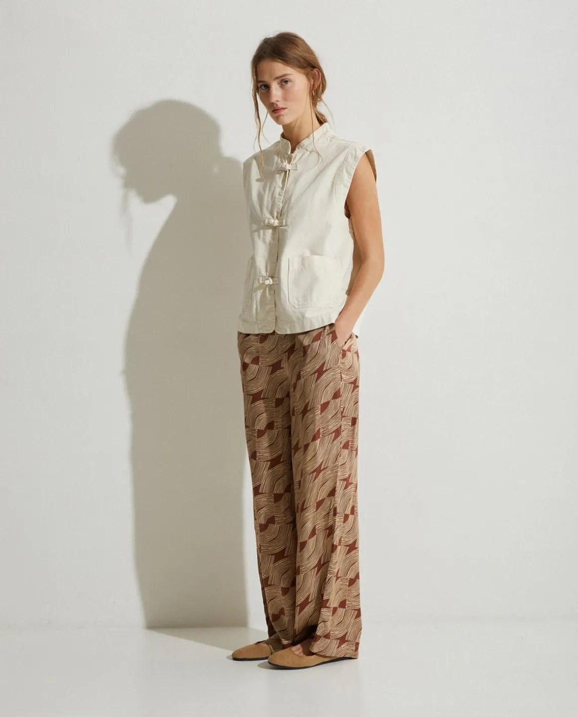 YERSE Trousers And Jeans^Flowy Sateen Trousers Chocolate