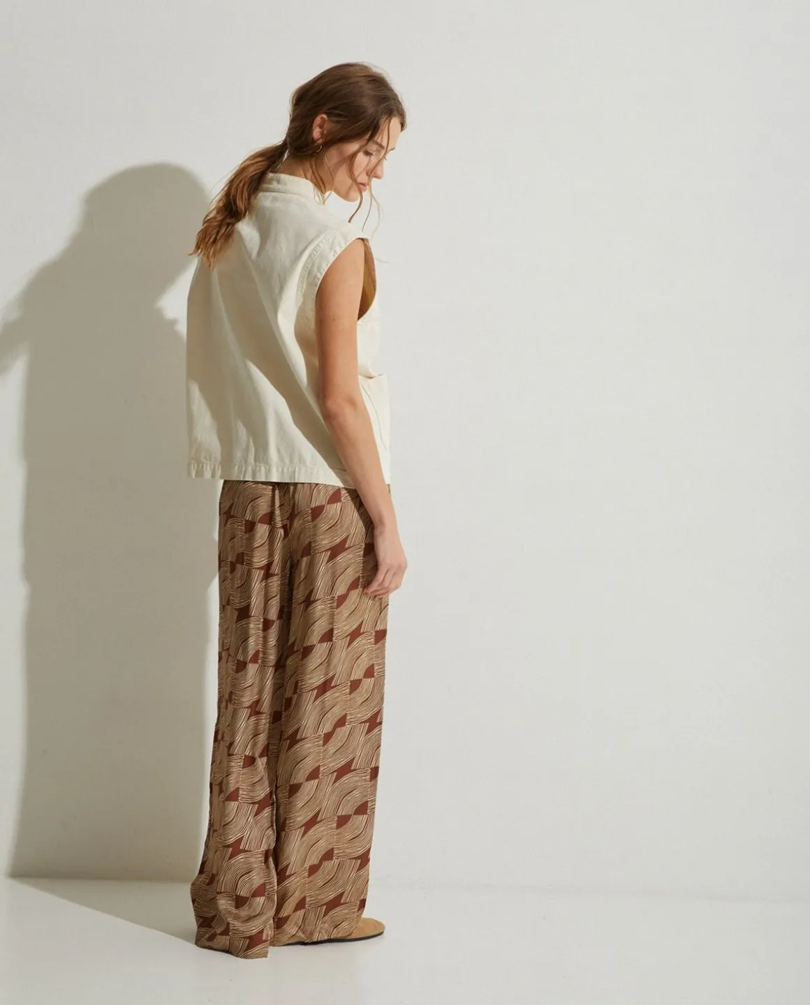 YERSE Trousers And Jeans^Flowy Sateen Trousers Chocolate