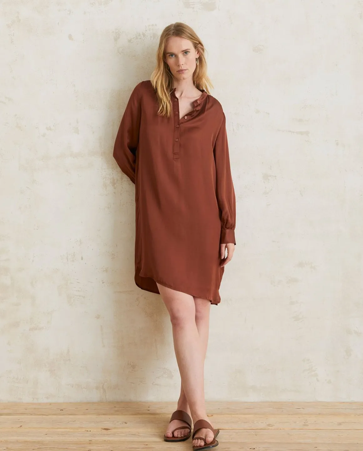 YERSE Dresses And Jumpsuits^Long-Sleeve Sateen Dress Chocolate