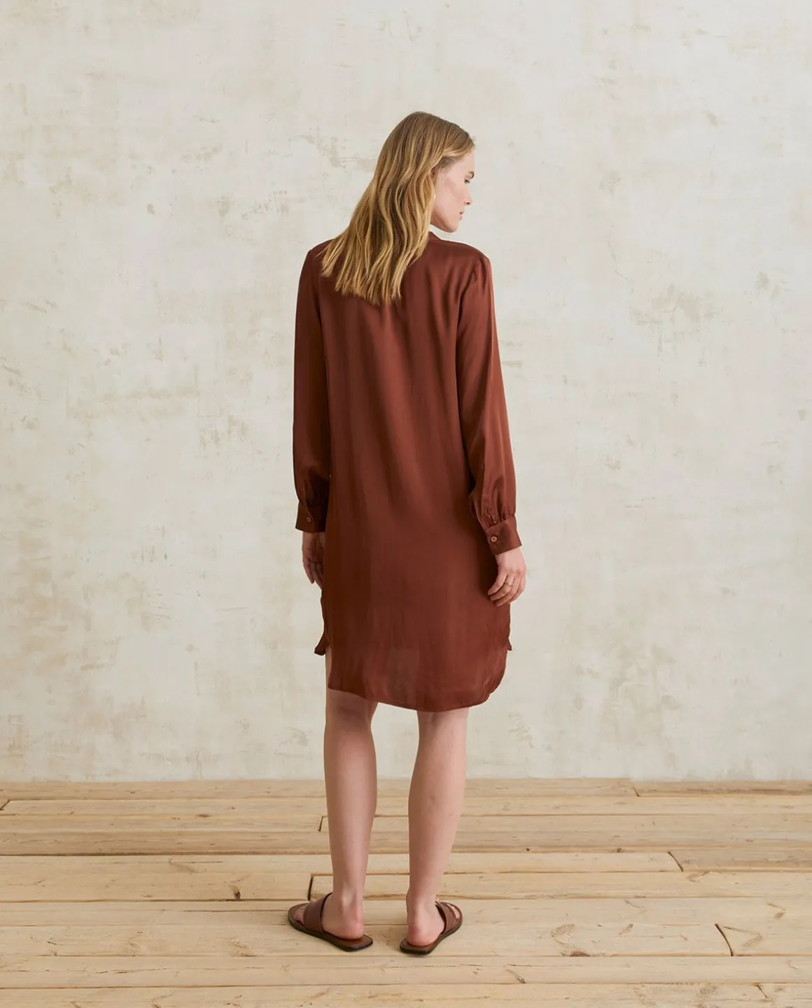 YERSE Dresses And Jumpsuits^Long-Sleeve Sateen Dress Chocolate