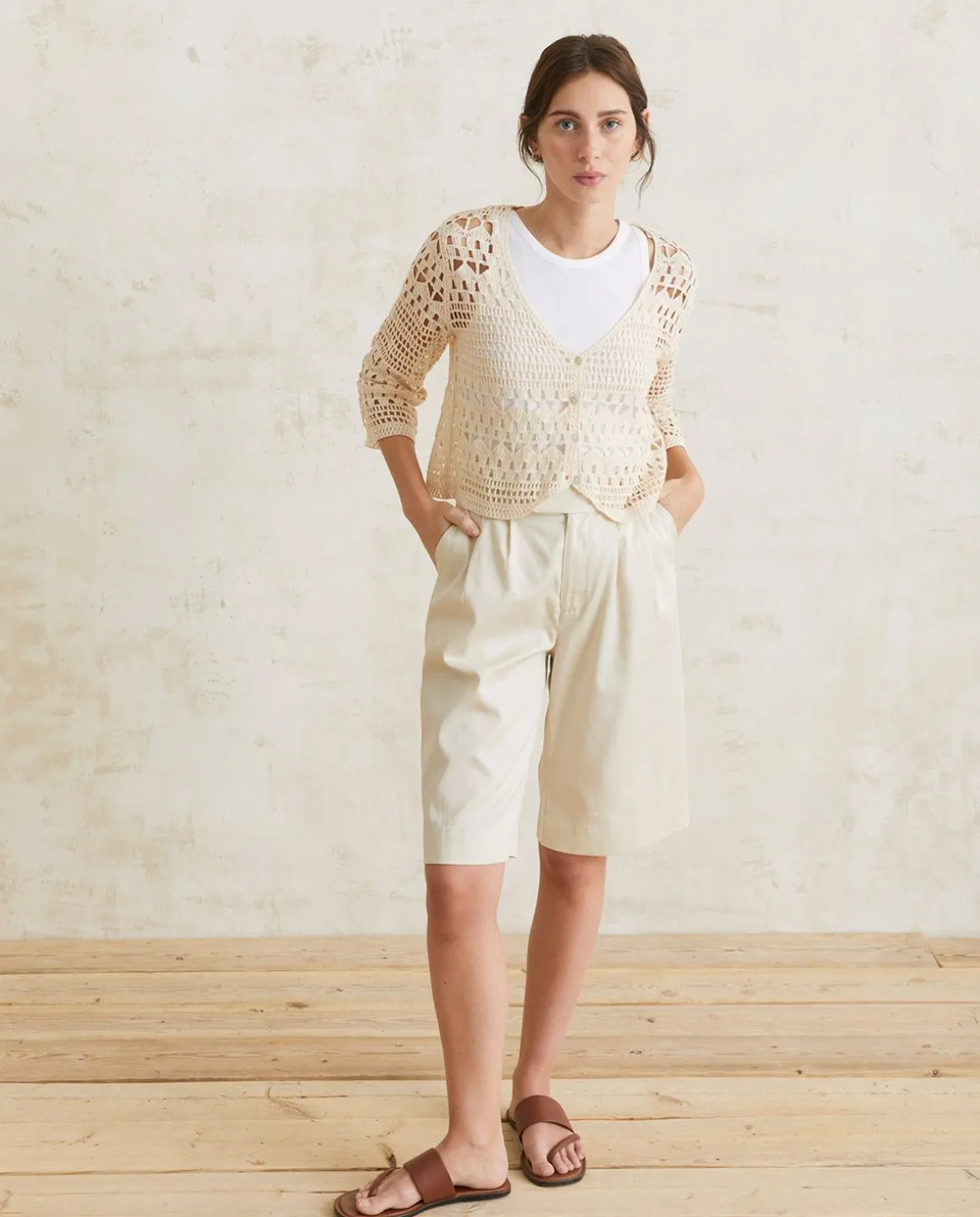 YERSE Trousers And Jeans^Pleated Bermuda Shorts Natural
