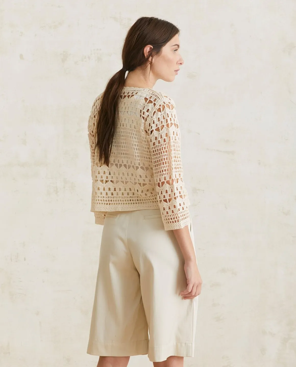 YERSE Trousers And Jeans^Pleated Bermuda Shorts Natural