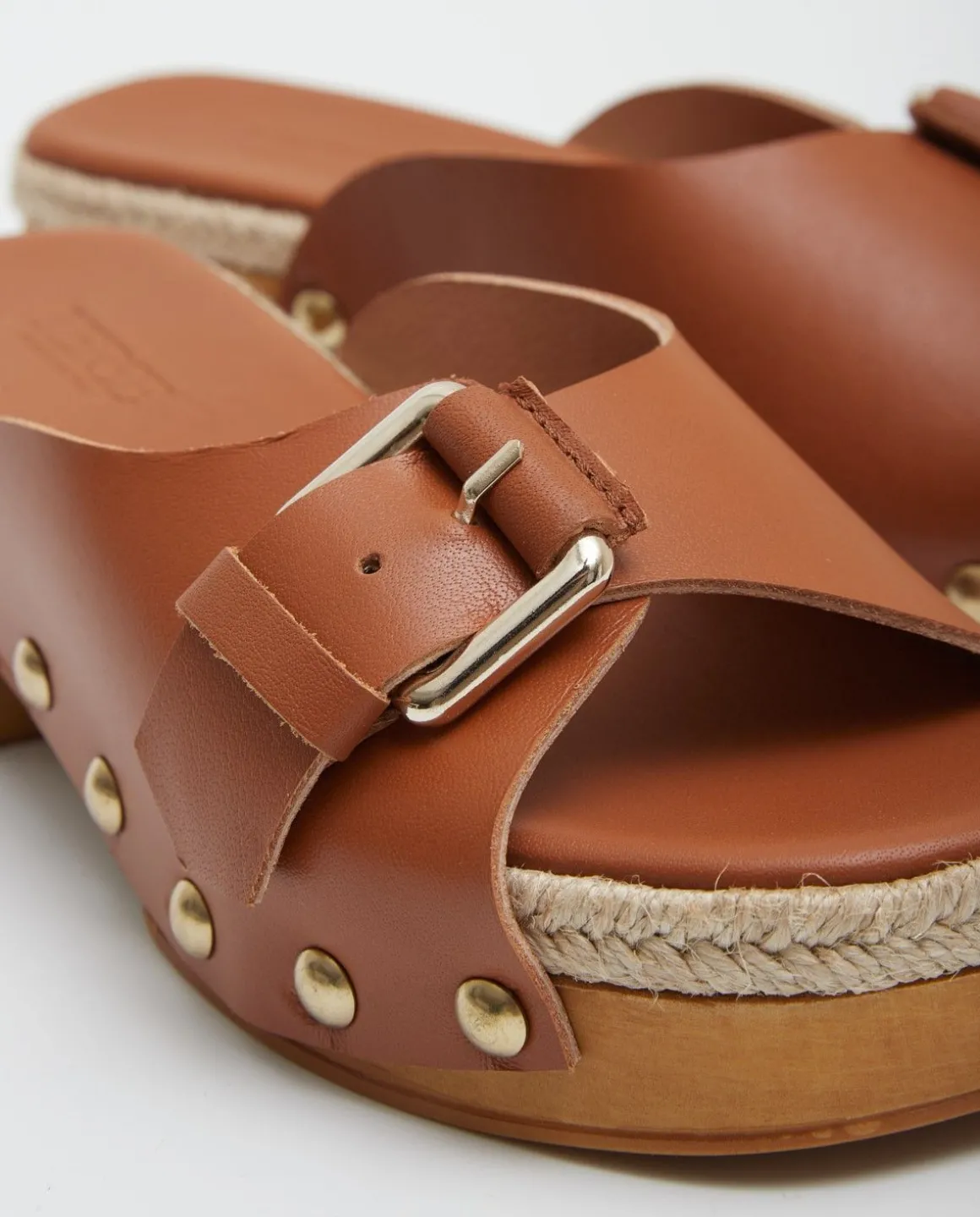 YERSE Shoes^Zueco Hebilla Camel